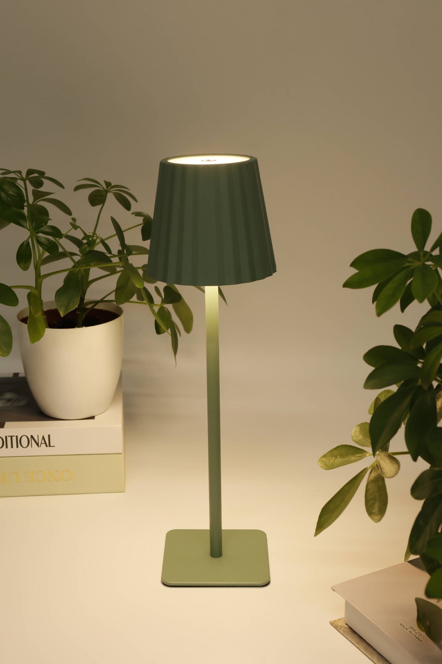 Fluted LED Touch Lamp – Dimmable, USB-C Rechargeable: Pink