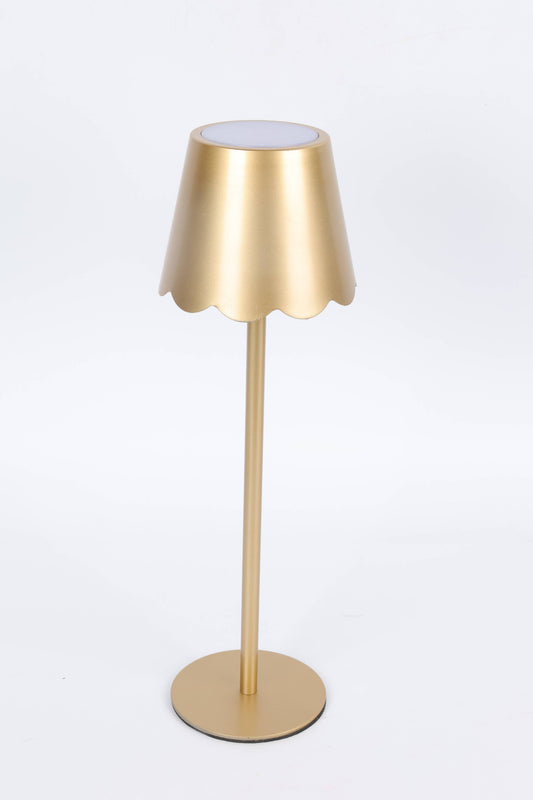 LED Lamp – Scalloped Shade – Black / Gold: Gold